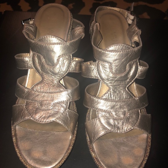 Super soft VanEli metallic wedges size 6 - Picture 1 of 3